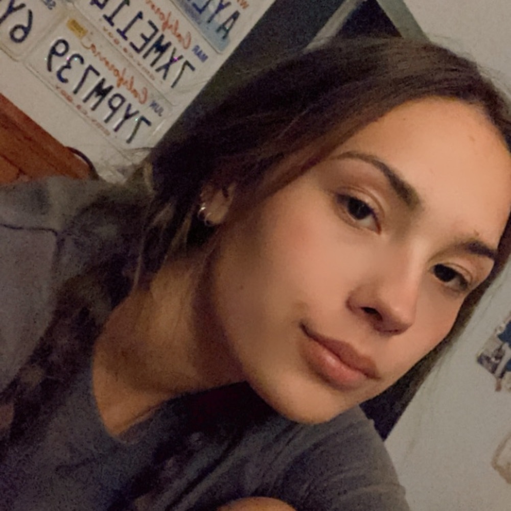 Meet your Posher, Alyssa